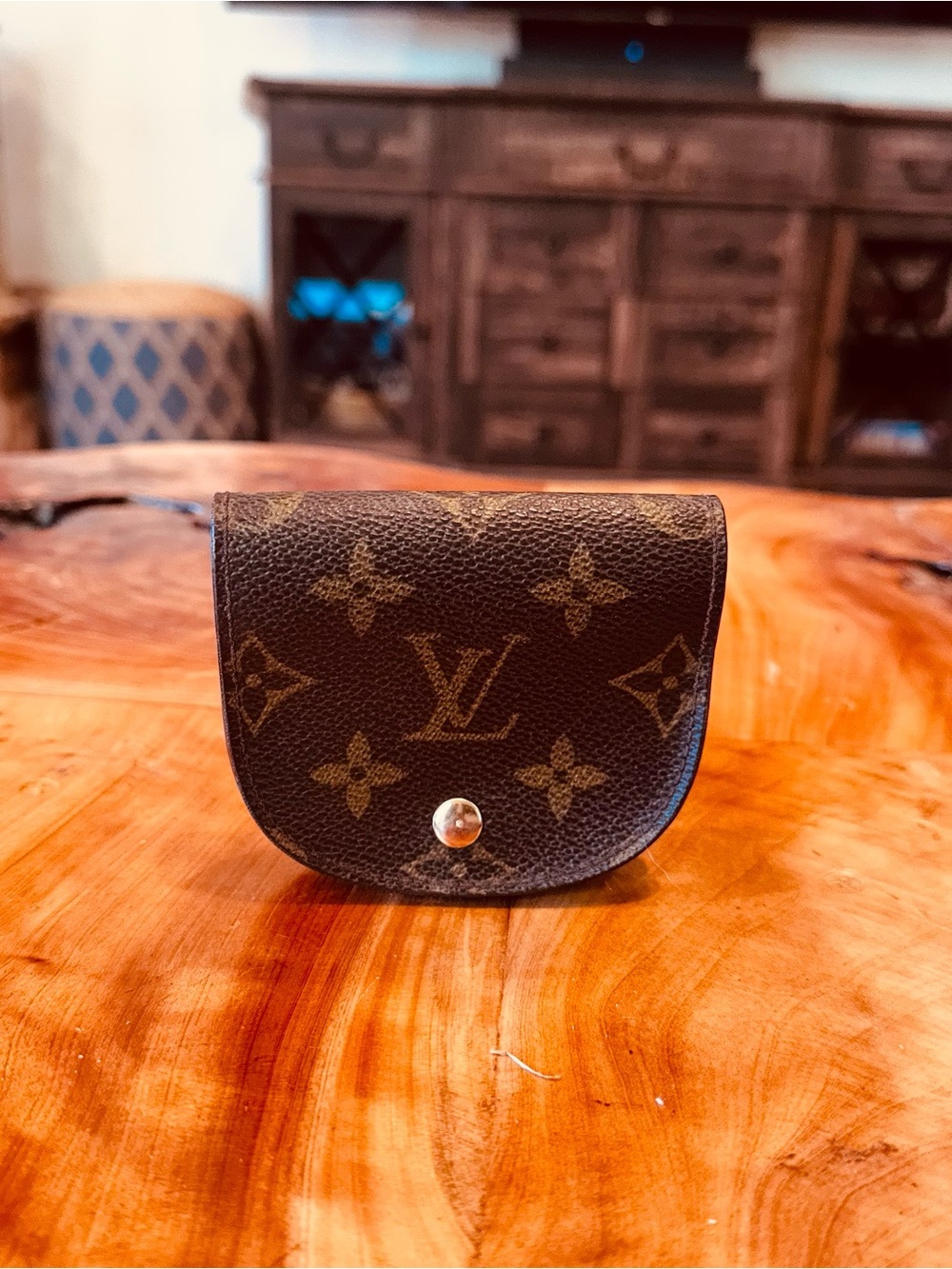Louis Vuitton luxury for less authentic free shipping offers welcomed - Picture 10 of 15